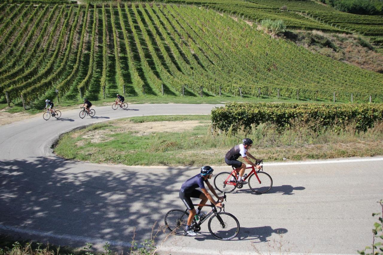 Lo Scoiattolo Piedmont Bike Hotel Pralormo Buitenkant foto